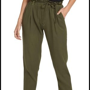 Billabong Army green paper bag pants